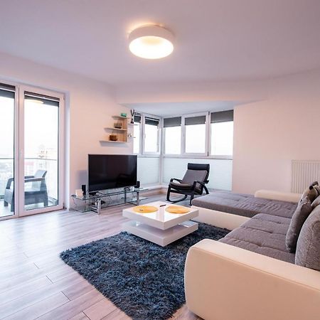 Luxury Westpark 2 Presidentialsuite With Lake View W4 Bukurešť Exteriér fotografie