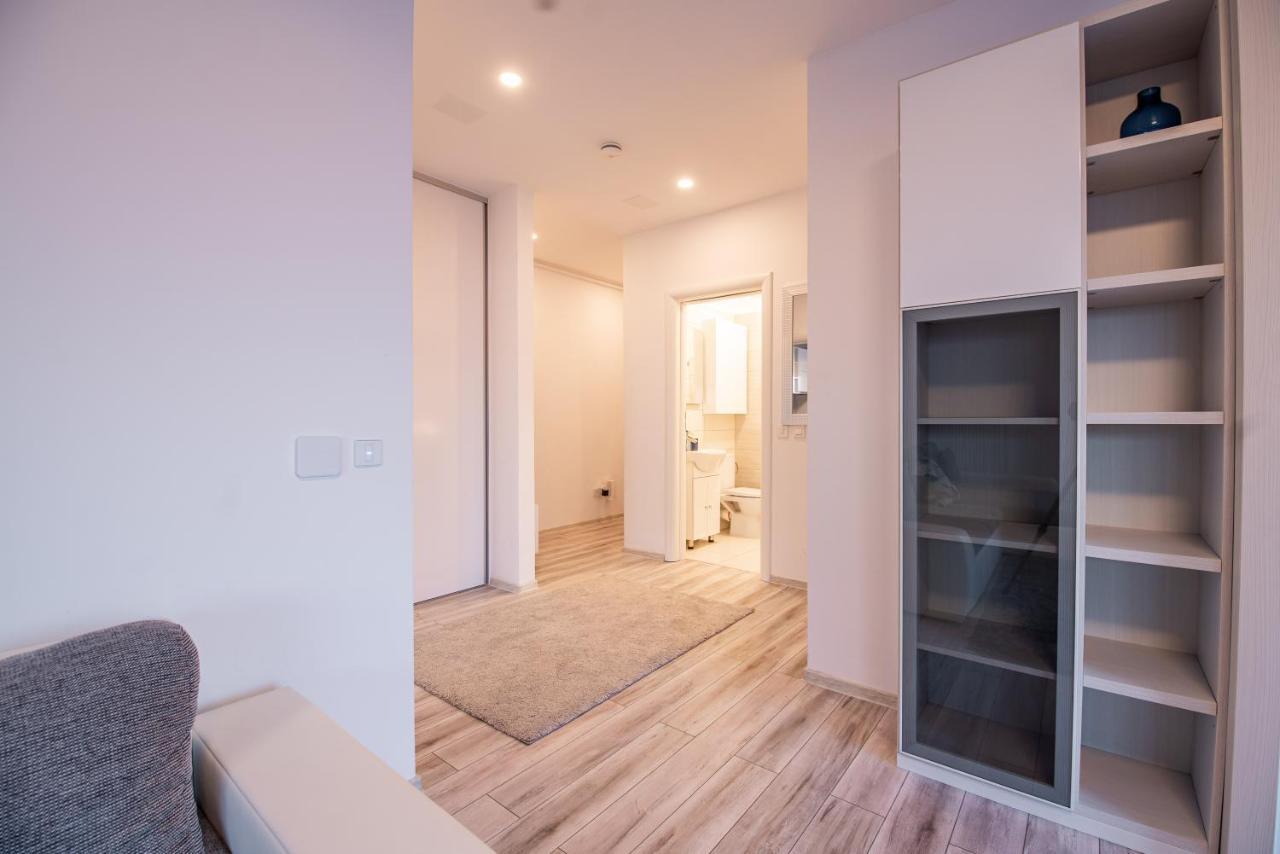 Luxury Westpark 2 Presidentialsuite With Lake View W4 Bukurešť Exteriér fotografie
